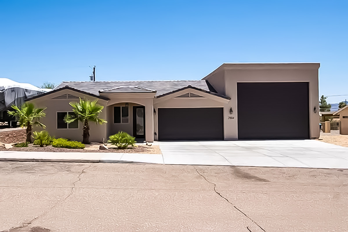 Havasu Spec Home with RV Garage